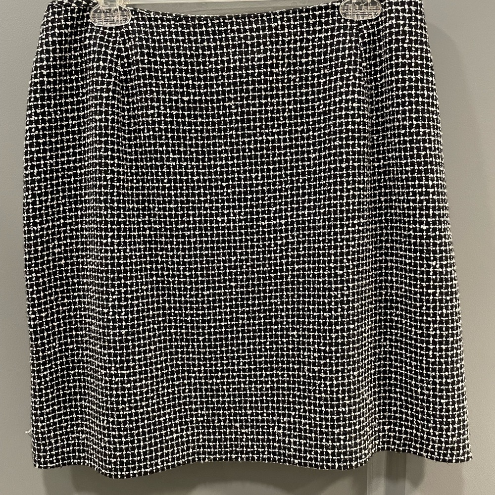 CLASSIC LINED SKIRT